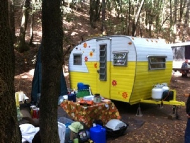 Vintage canned ham trailer