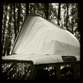 Vintage Land Rover roof tent up close